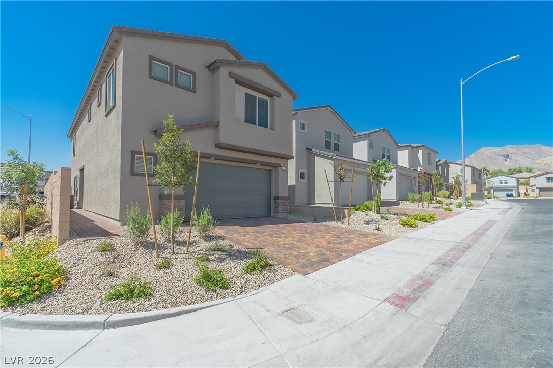 9927 Kimura Hills Avenue Property Photo 3