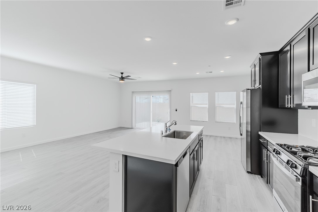 9927 Kimura Hills Avenue Property Photo 9