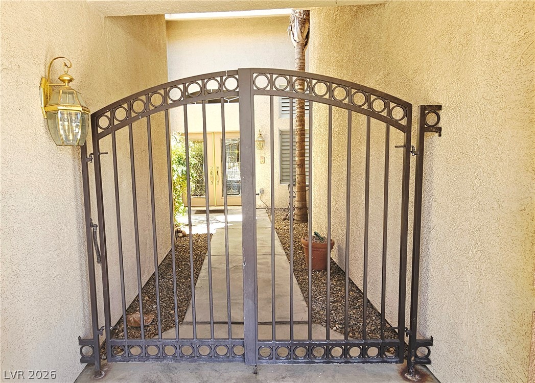 9158 Amber Waves Street Property Photo 7