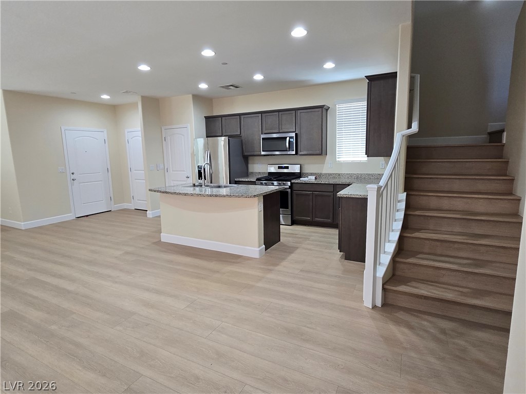 2715 Hammetts Landing Walk Property Photo 4