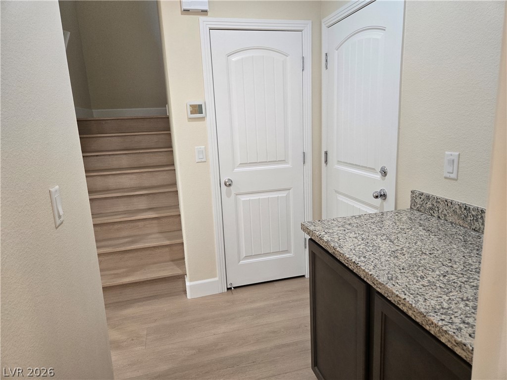 2715 Hammetts Landing Walk Property Photo 8
