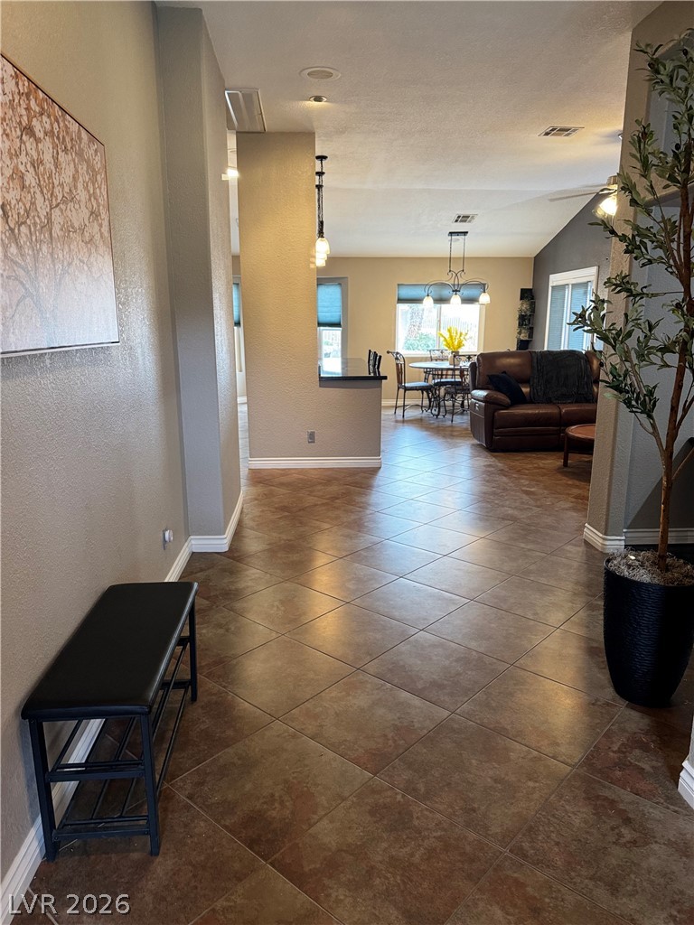 1715 Mesquite Court Property Photo 3