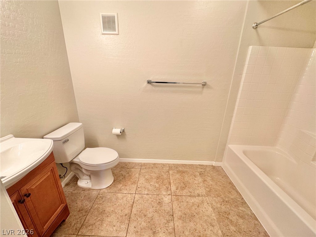 6868 Sky Pointe Drive 1035 Property Photo 8