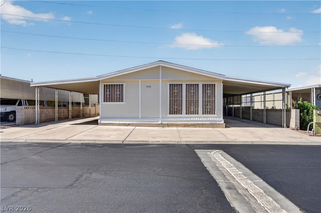 5048 Royal Avenue Property Photo 1
