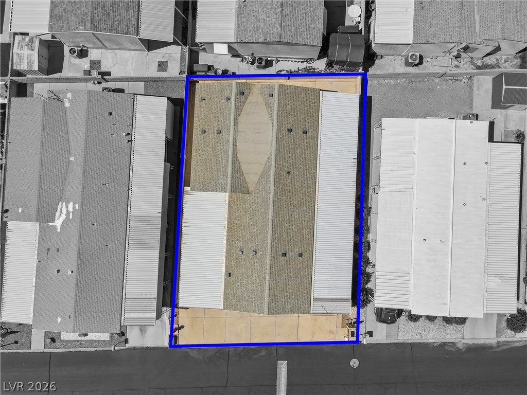 5048 Royal Avenue Property Photo 5