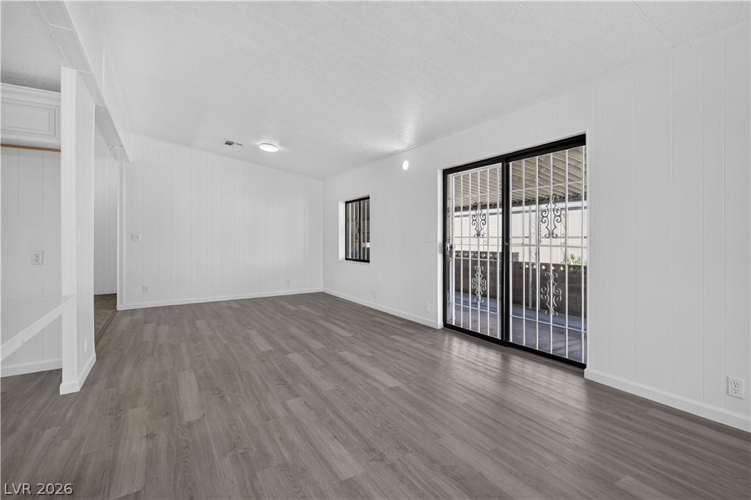 5048 Royal Avenue Property Photo 19