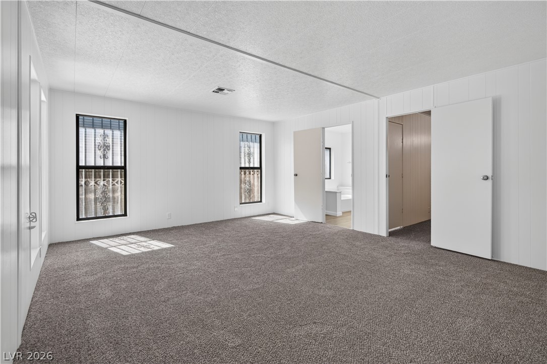 5048 Royal Avenue Property Photo 30