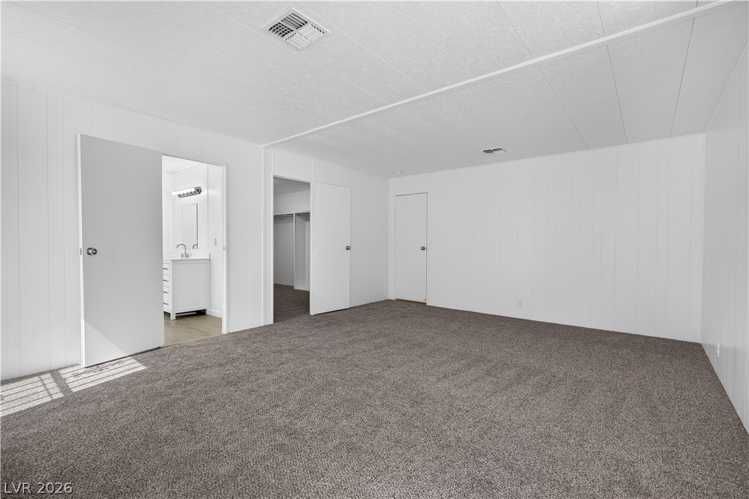 5048 Royal Avenue Property Photo 31