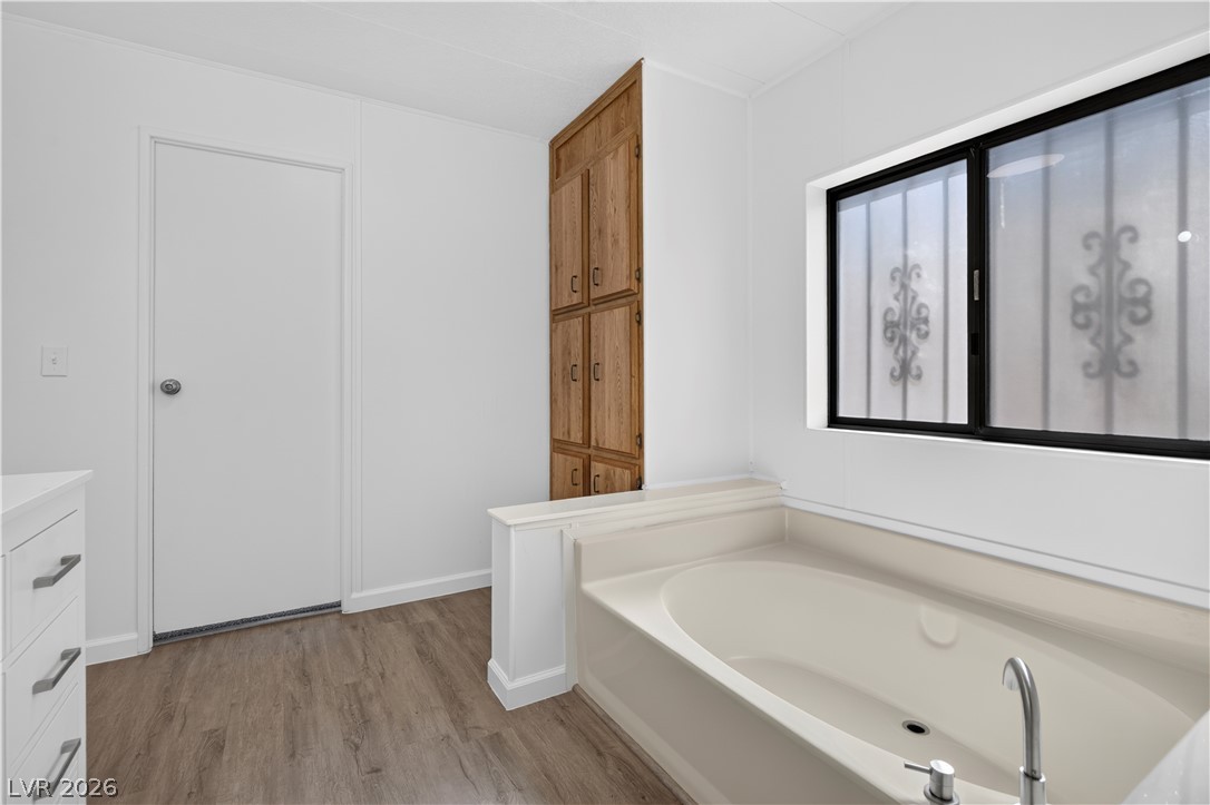 5048 Royal Avenue Property Photo 37