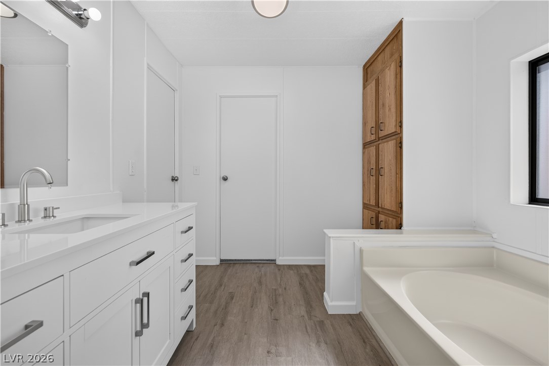 5048 Royal Avenue Property Photo 38