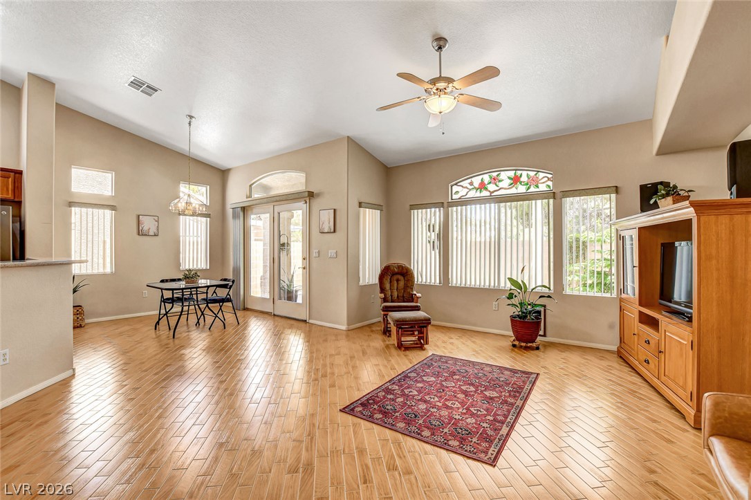 5090 Shadow River Street Property Photo 8