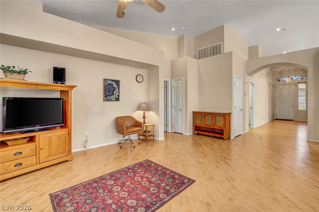 5090 Shadow River Street Property Photo 9