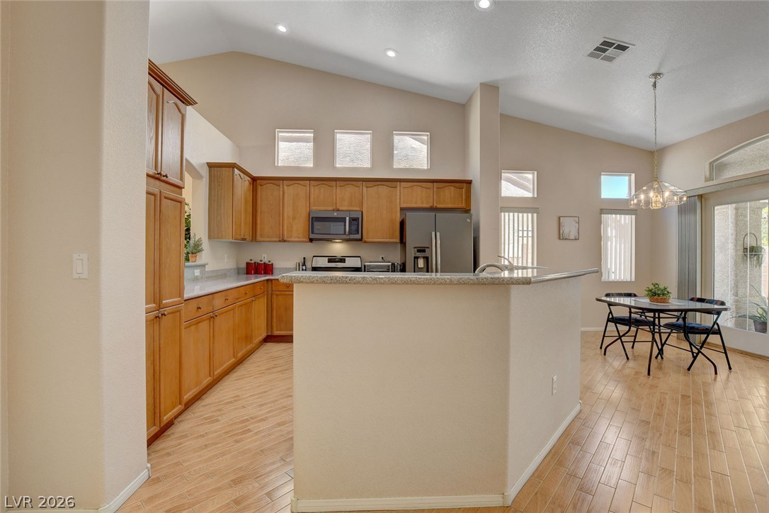 5090 Shadow River Street Property Photo 11