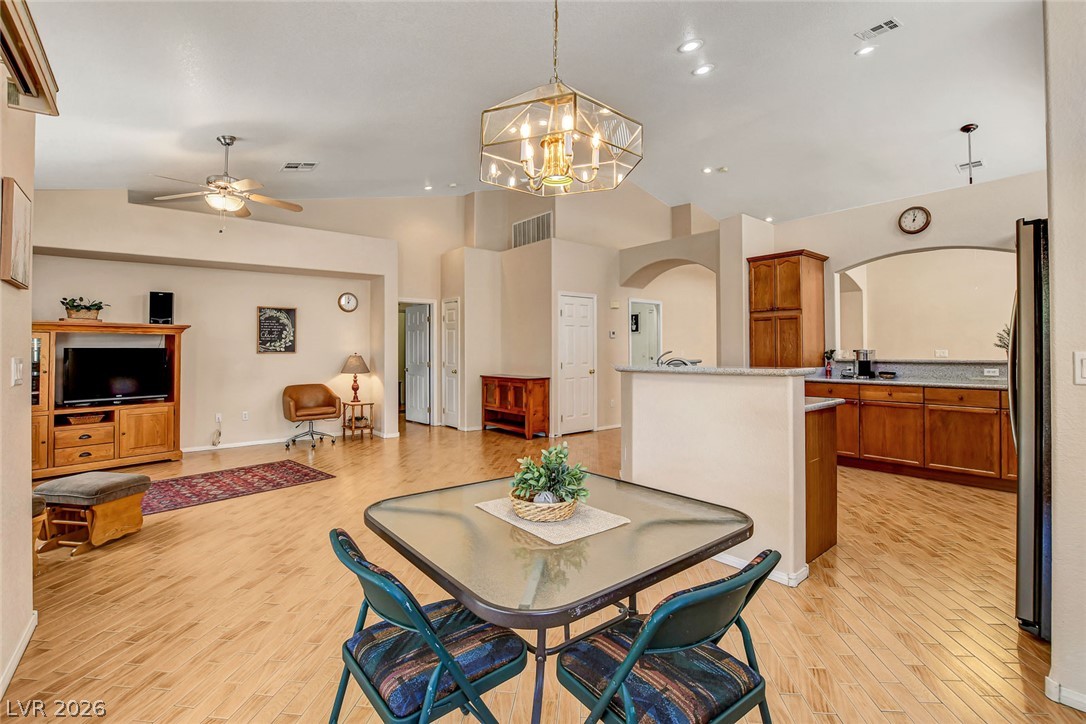 5090 Shadow River Street Property Photo 17