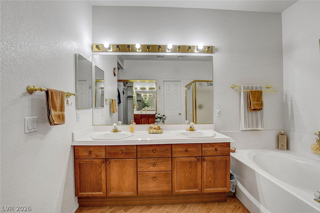 5090 Shadow River Street Property Photo 23
