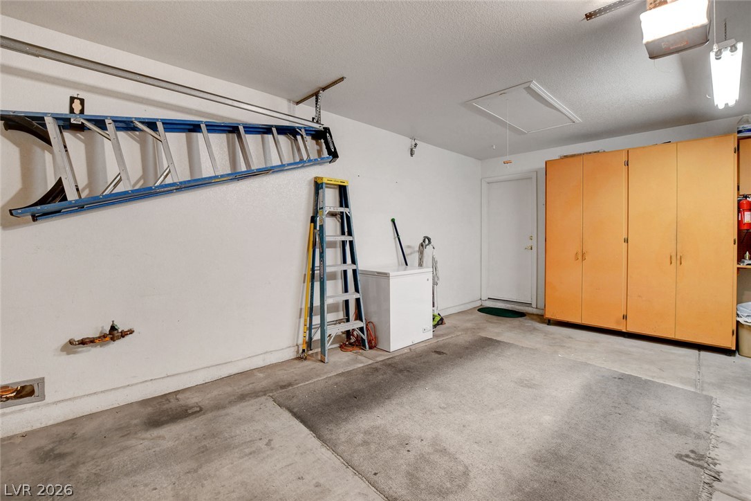 5090 Shadow River Street Property Photo 43