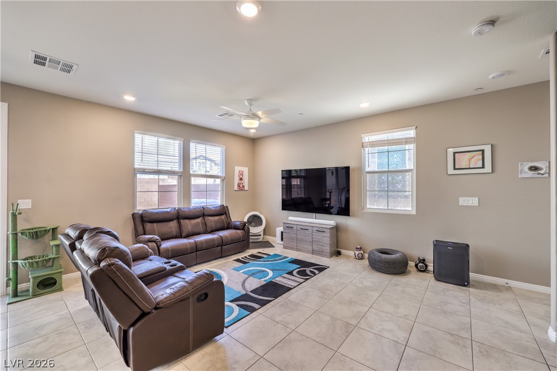 2850 Rolling Brook Place Property Photo 4