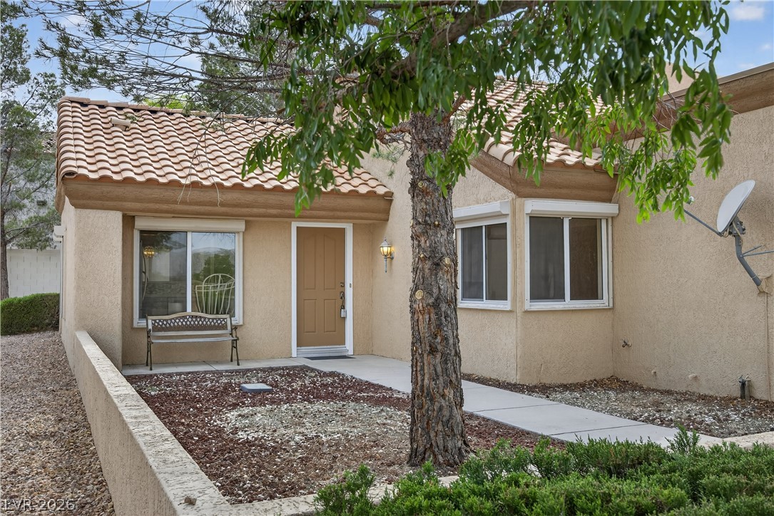 8601 Prairie Hill Drive Property Photo 4