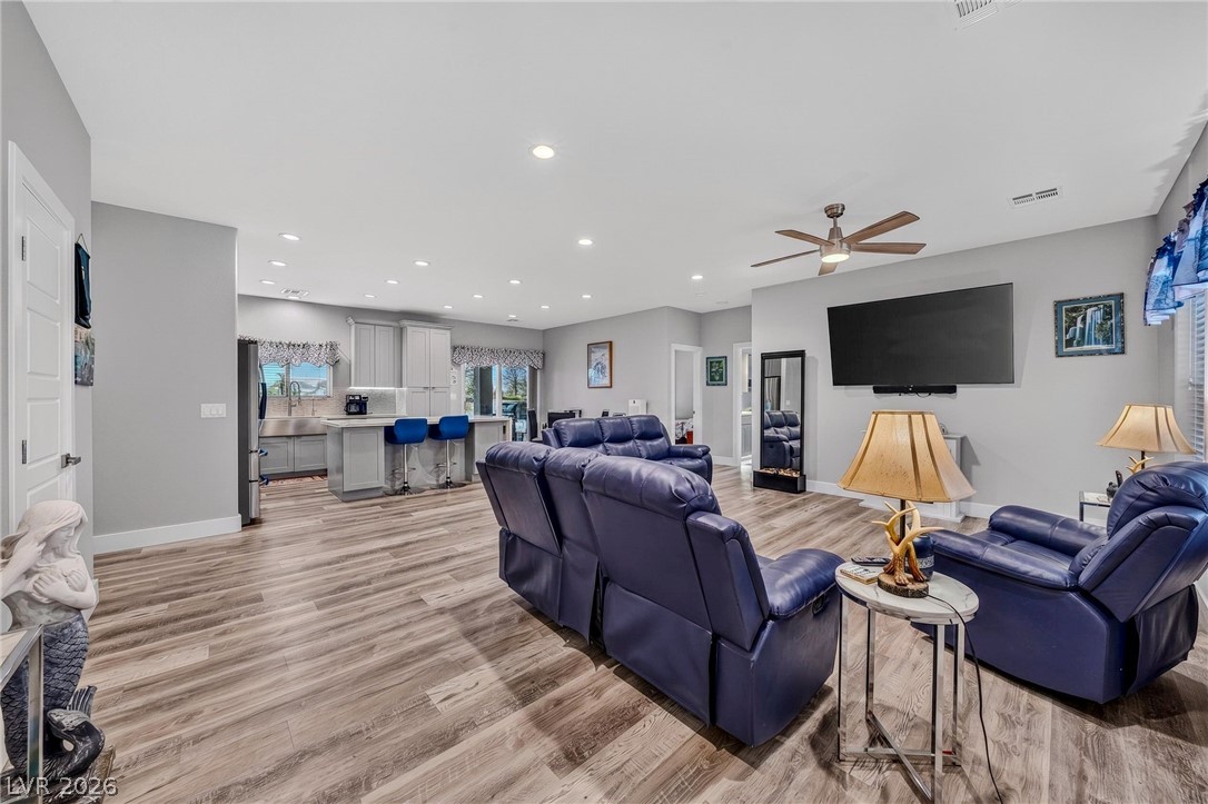 91 Comstock Street Property Photo 4