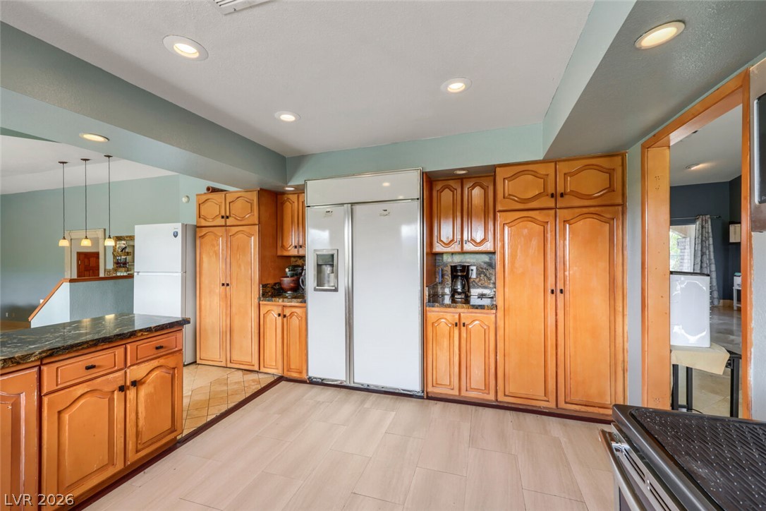 2817 La Mesa Drive Property Photo 17