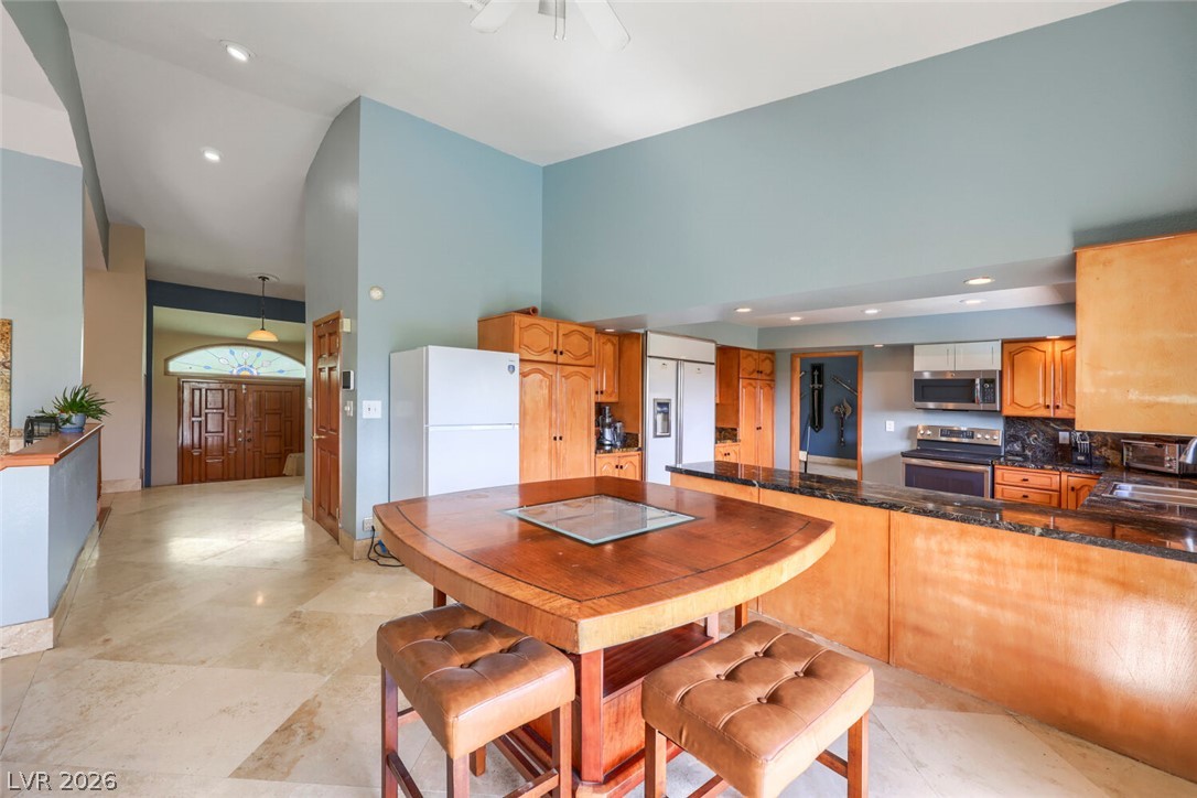 2817 La Mesa Drive Property Photo 19