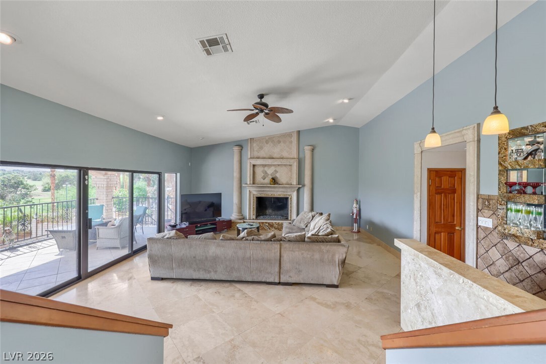 2817 La Mesa Drive Property Photo 20