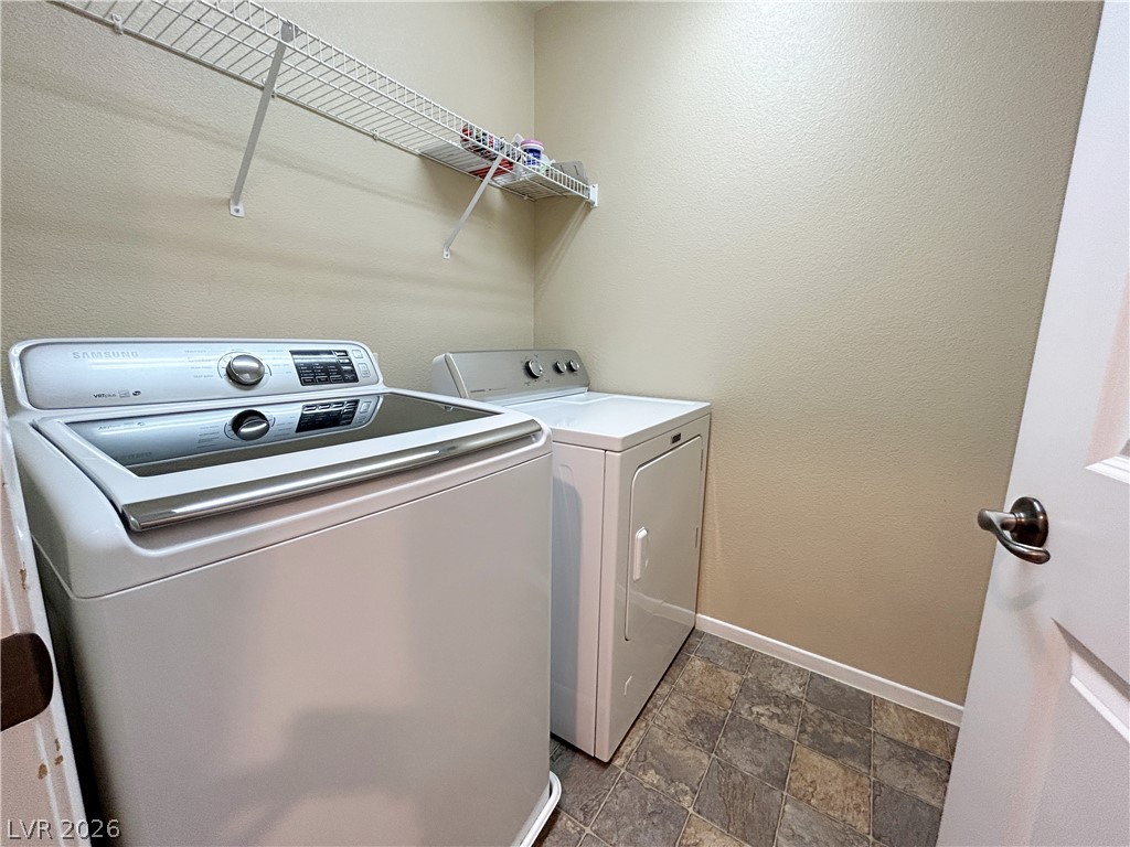 742 Iron Bridge Street Property Photo 27