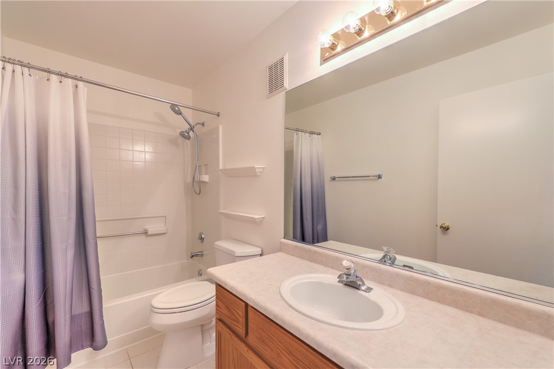 8136 Autumn Star Avenue Property Photo 14