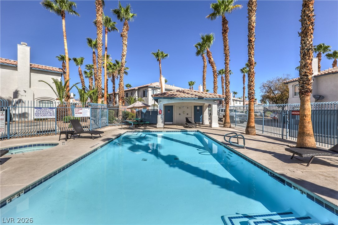 8136 Autumn Star Avenue Property Photo 16