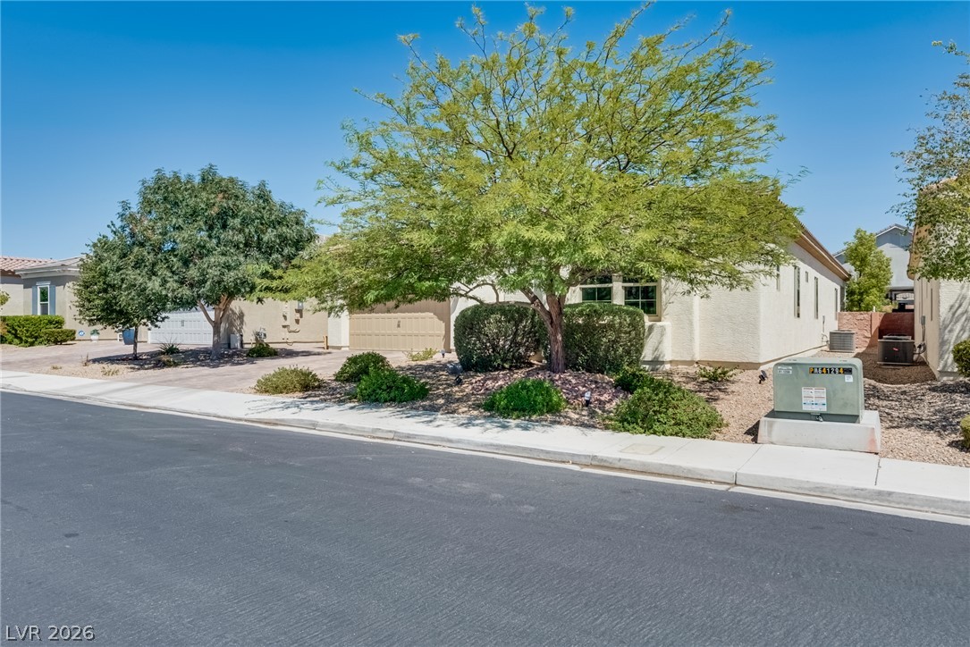 5796 Yellow Ridge Avenue Property Photo 1