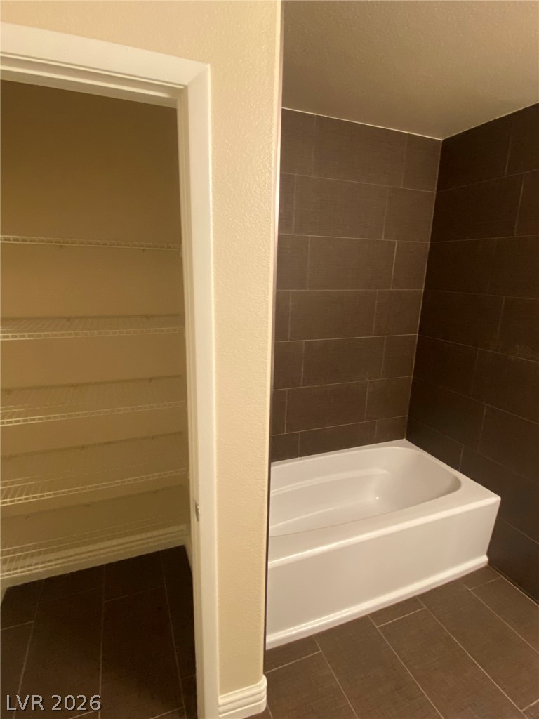 2805919 Property Photo 13