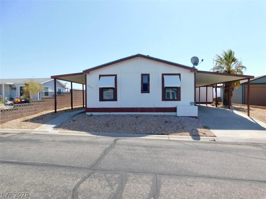 3262 Del Monte Street Property Photo 2