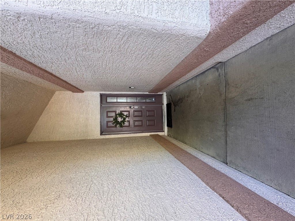 212 Pocahontas Court Property Photo 3