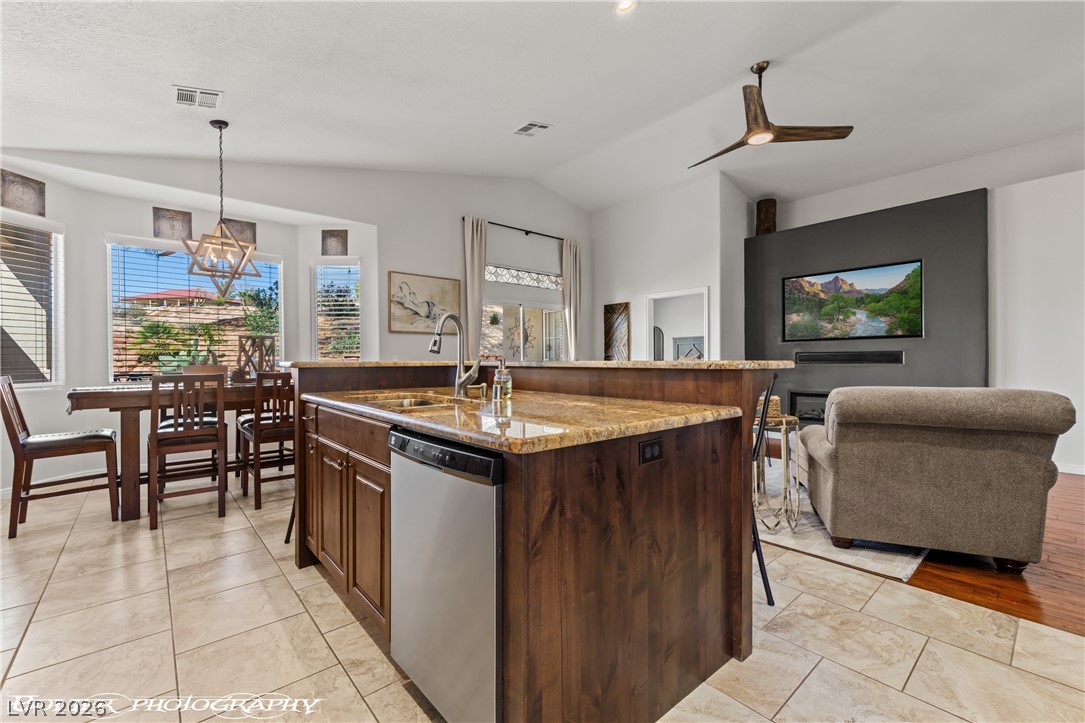 563 Fairways Drive Property Photo 16
