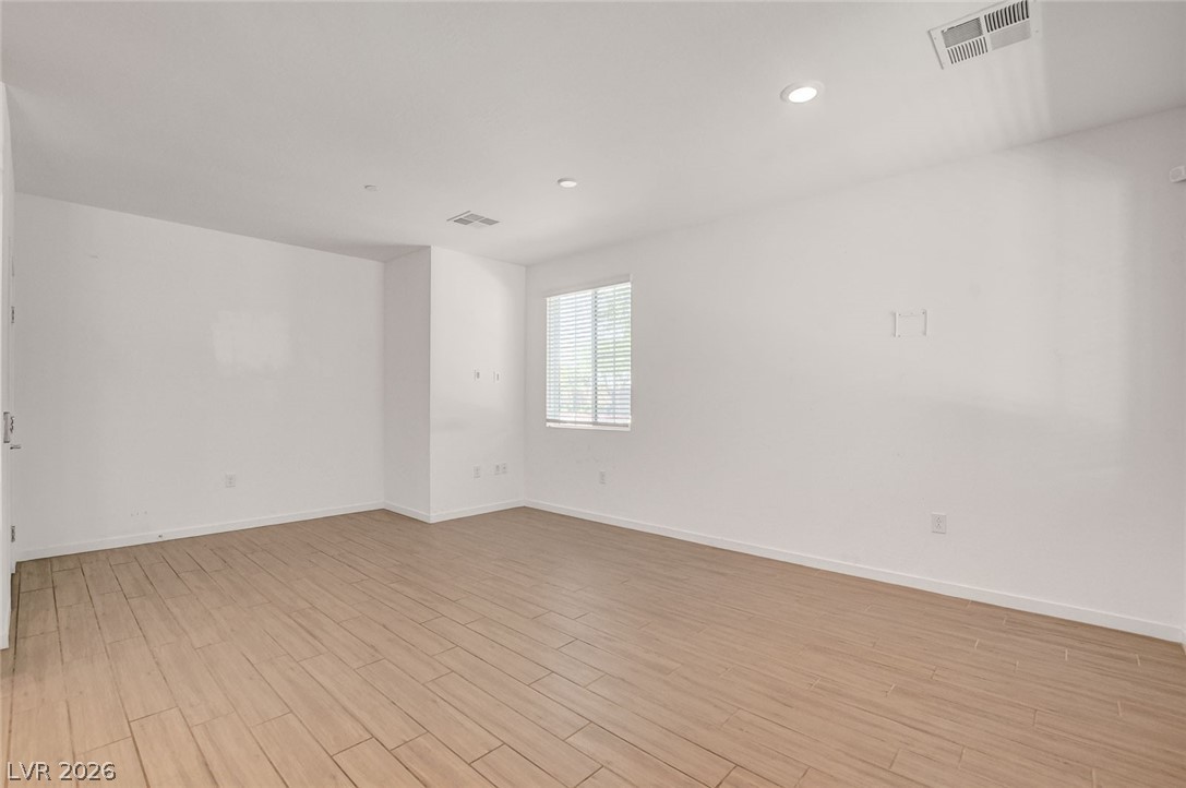 5730 Sky Pointe Drive 190 Property Photo 7
