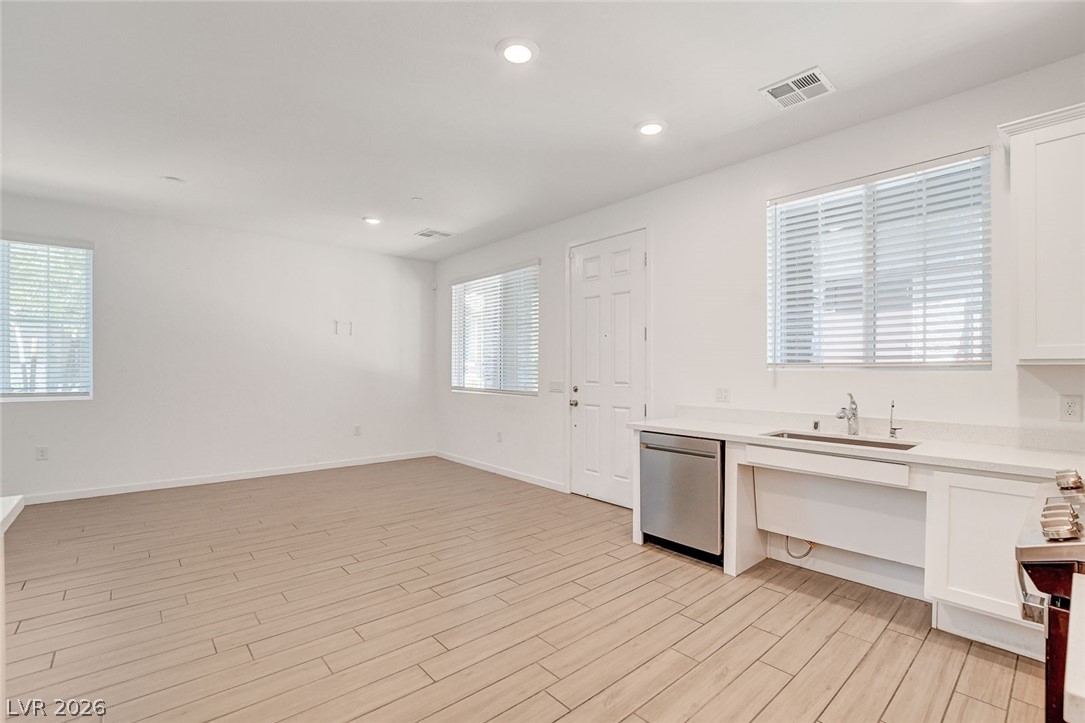 5730 Sky Pointe Drive 190 Property Photo 11