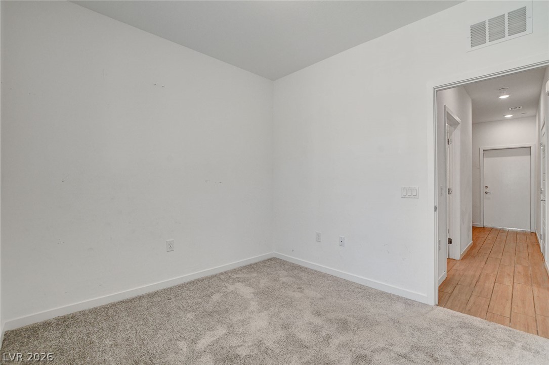 5730 Sky Pointe Drive 190 Property Photo 16