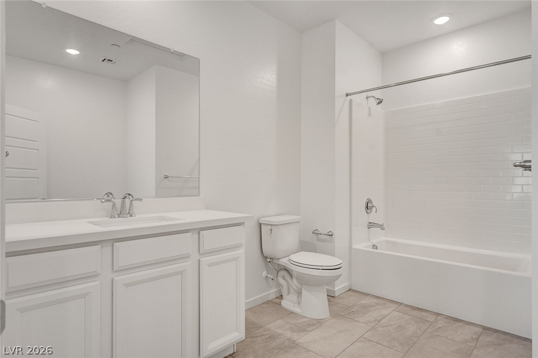 5730 Sky Pointe Drive 190 Property Photo 27