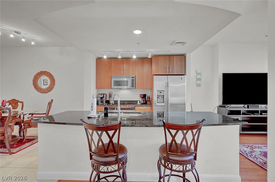 200 West Sahara Avenue 811 Property Photo 9