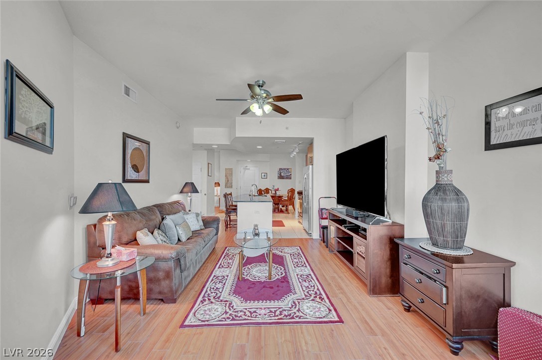 200 West Sahara Avenue 811 Property Photo 14