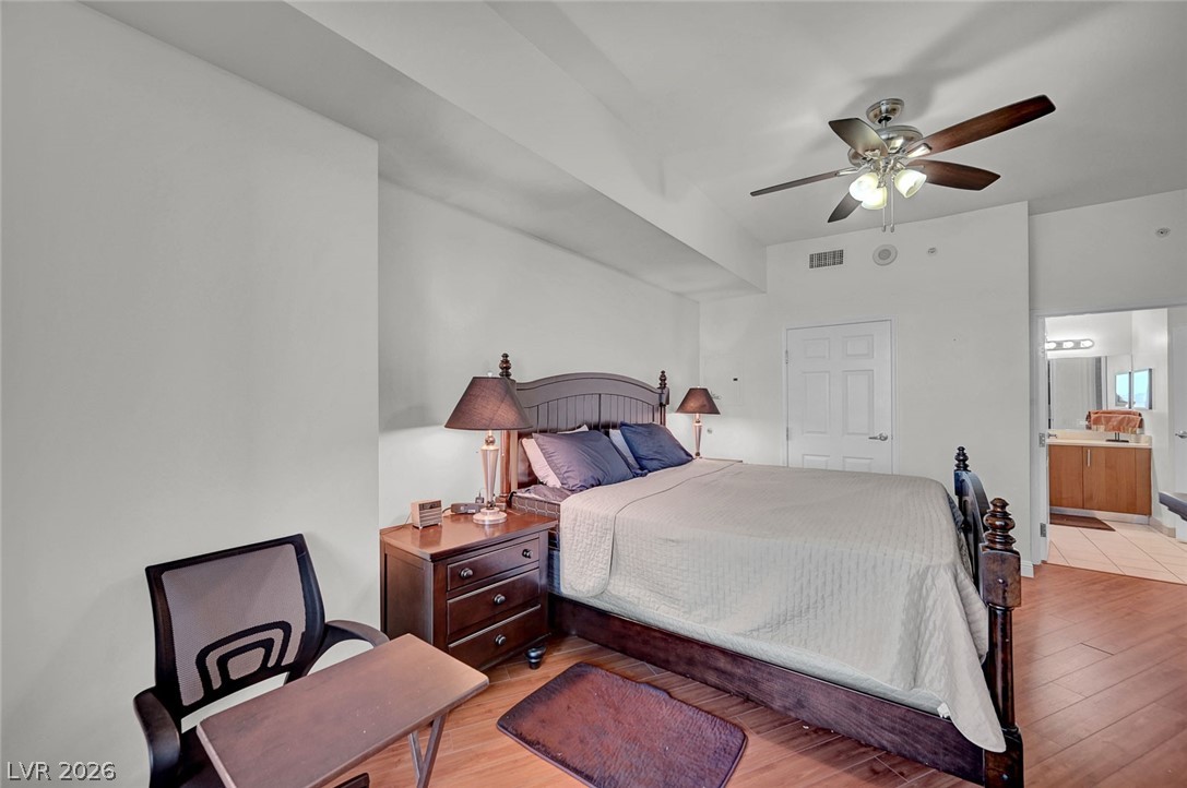 200 West Sahara Avenue 811 Property Photo 19