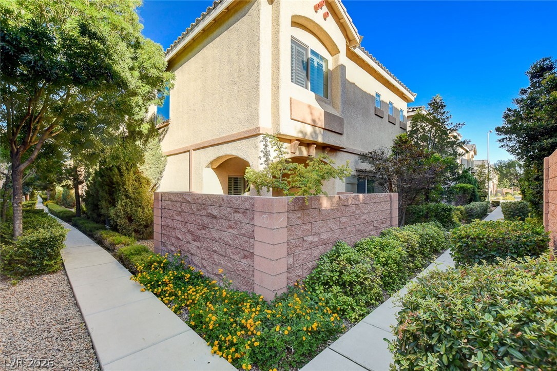 9634 Volk Avenue Property Photo 1