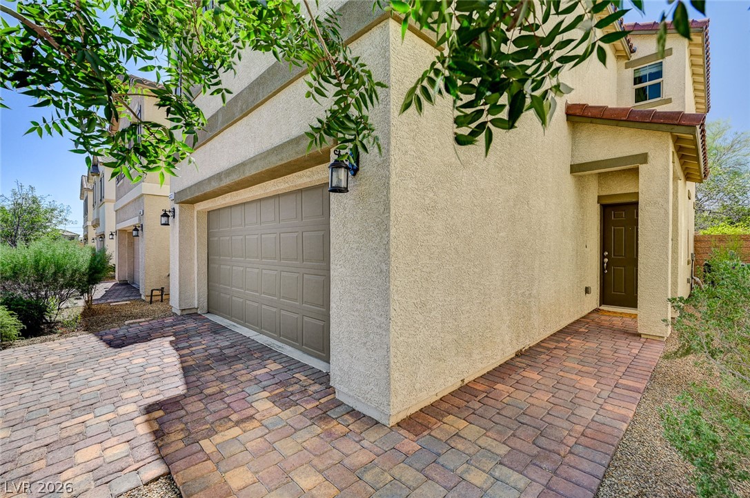 6363 Amelia Ridge Avenue Property Photo 2