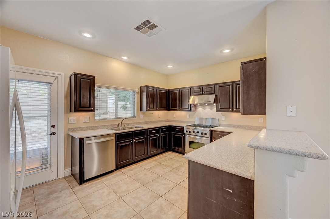 8365 Teton Crest Place Property Photo 13