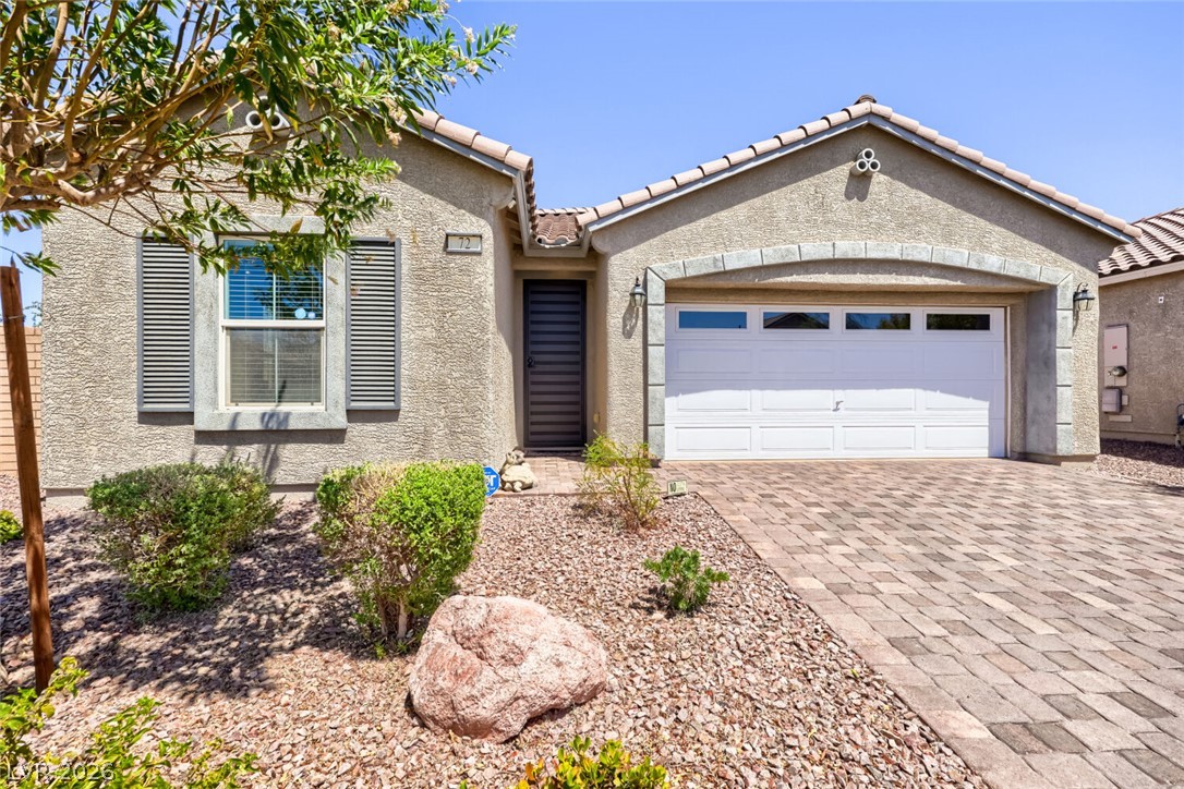 72 Summer Rhapsody Avenue Property Photo 2