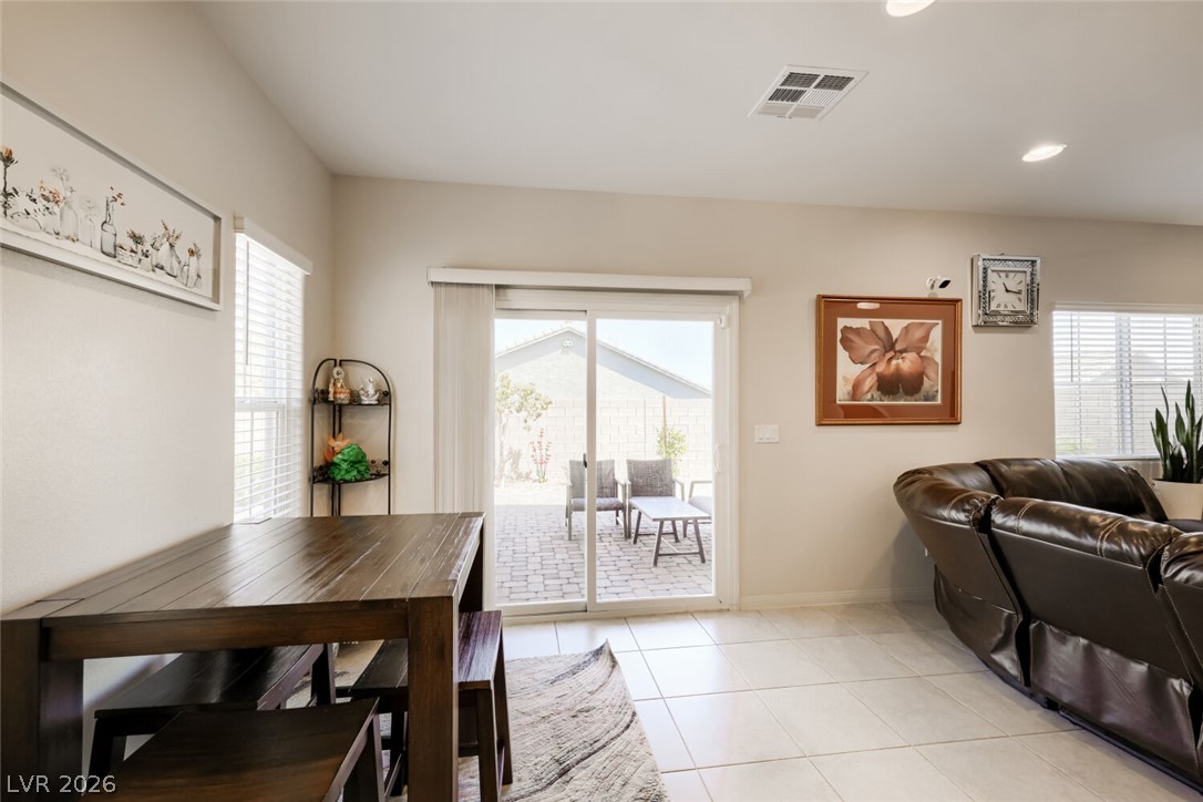 72 Summer Rhapsody Avenue Property Photo 8