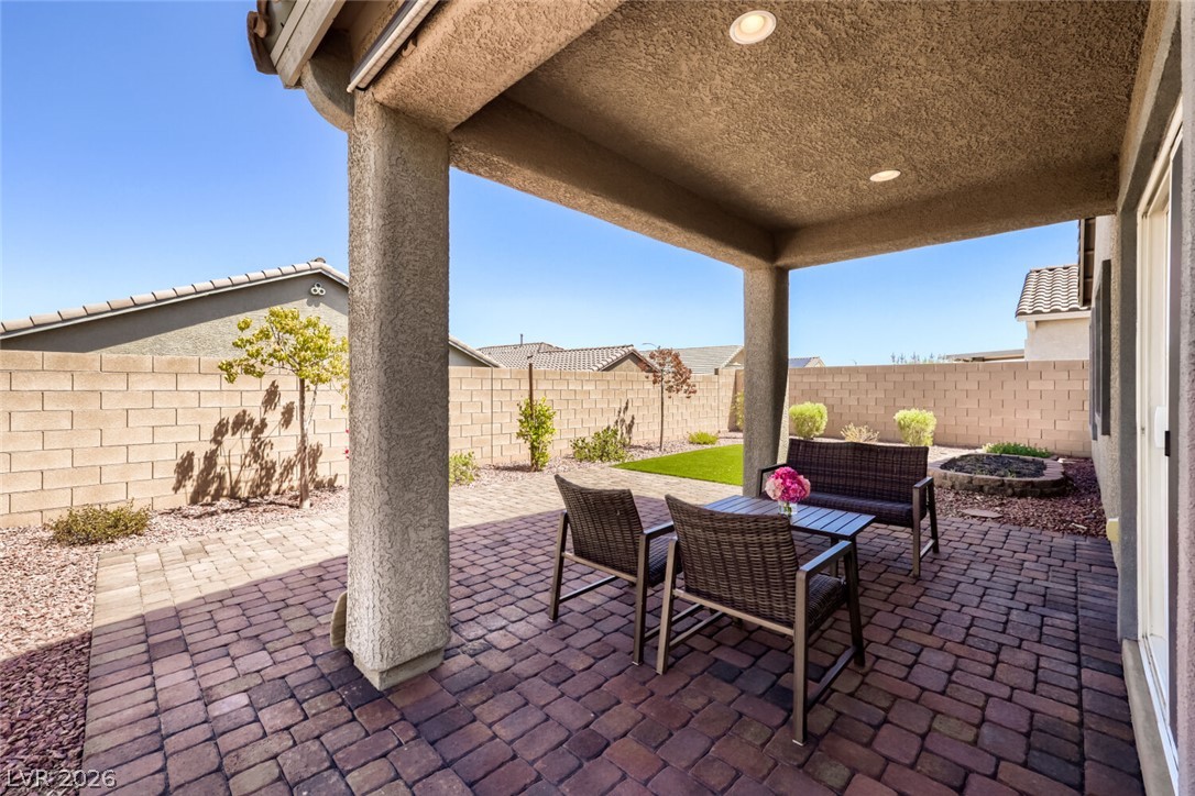 72 Summer Rhapsody Avenue Property Photo 25