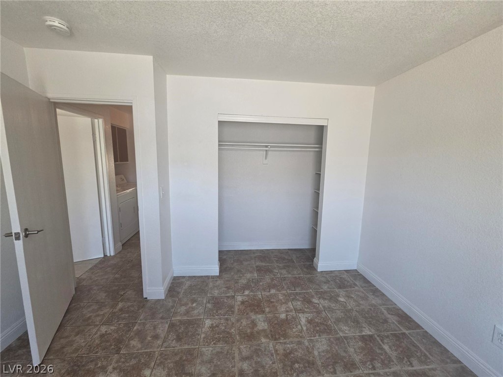 2044 Harvard Street B Property Photo 5