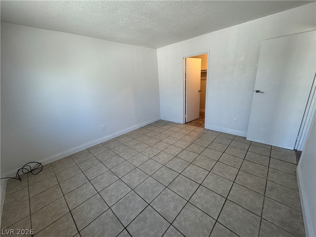 2044 Harvard Street B Property Photo 10