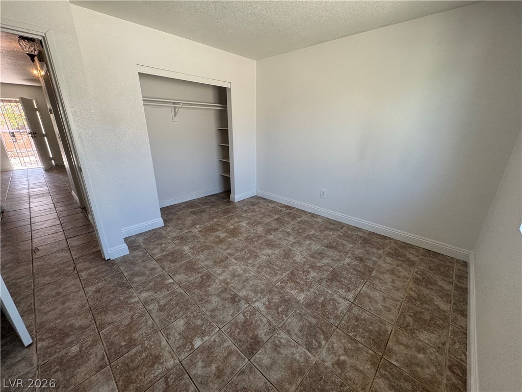 2044 Harvard Street B Property Photo 14